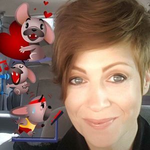 Meet your Posher, April